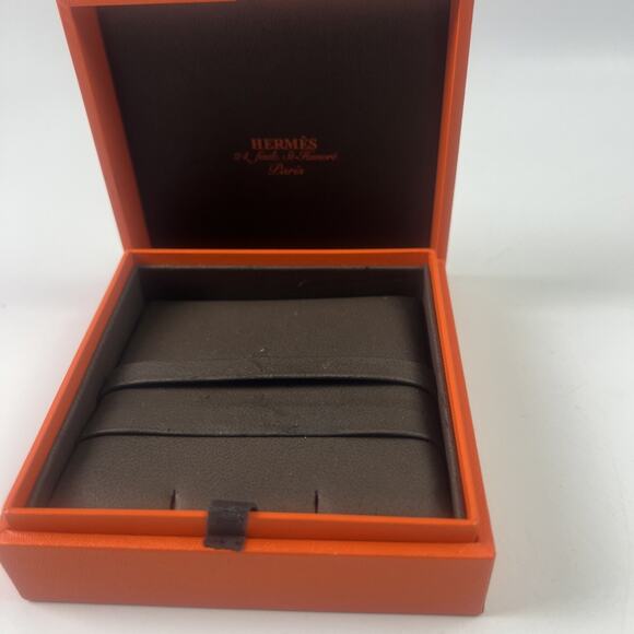 Hermes Box Jewelry 4x4x2 - Picture 3 of 4